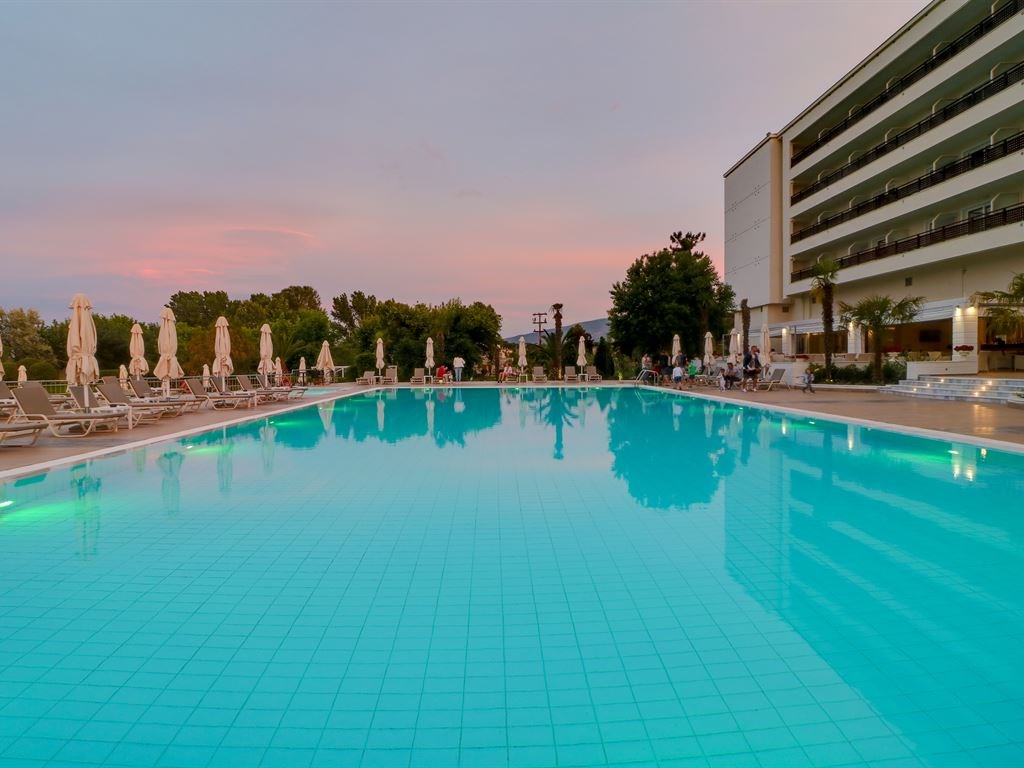 Olympian Bay Grand Resort