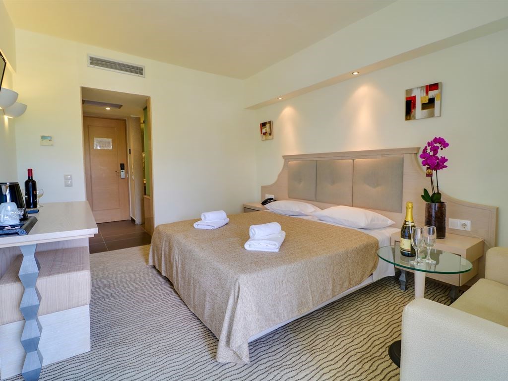 Olympian Bay Grand Resort