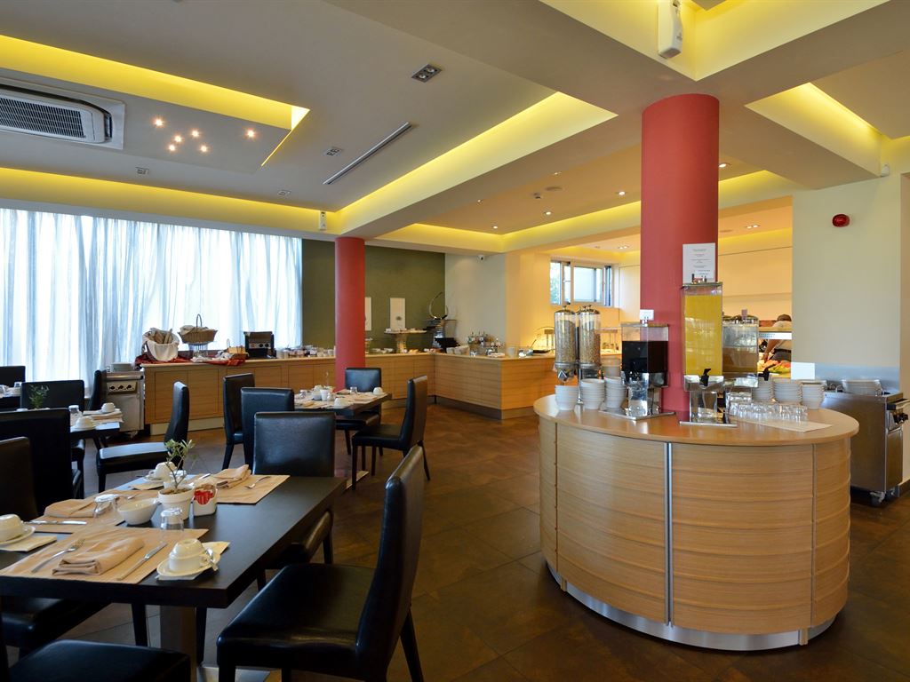 Royal Paradise Beach Resort & Spa