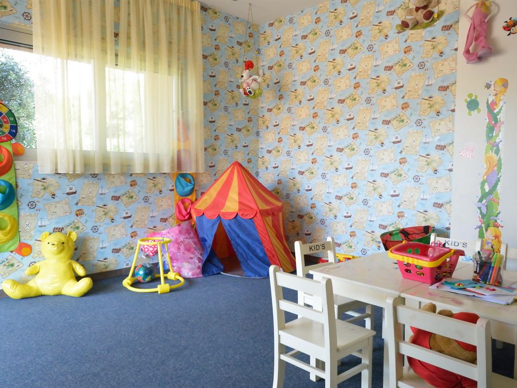 Royal Paradise Beach Resort & Spa