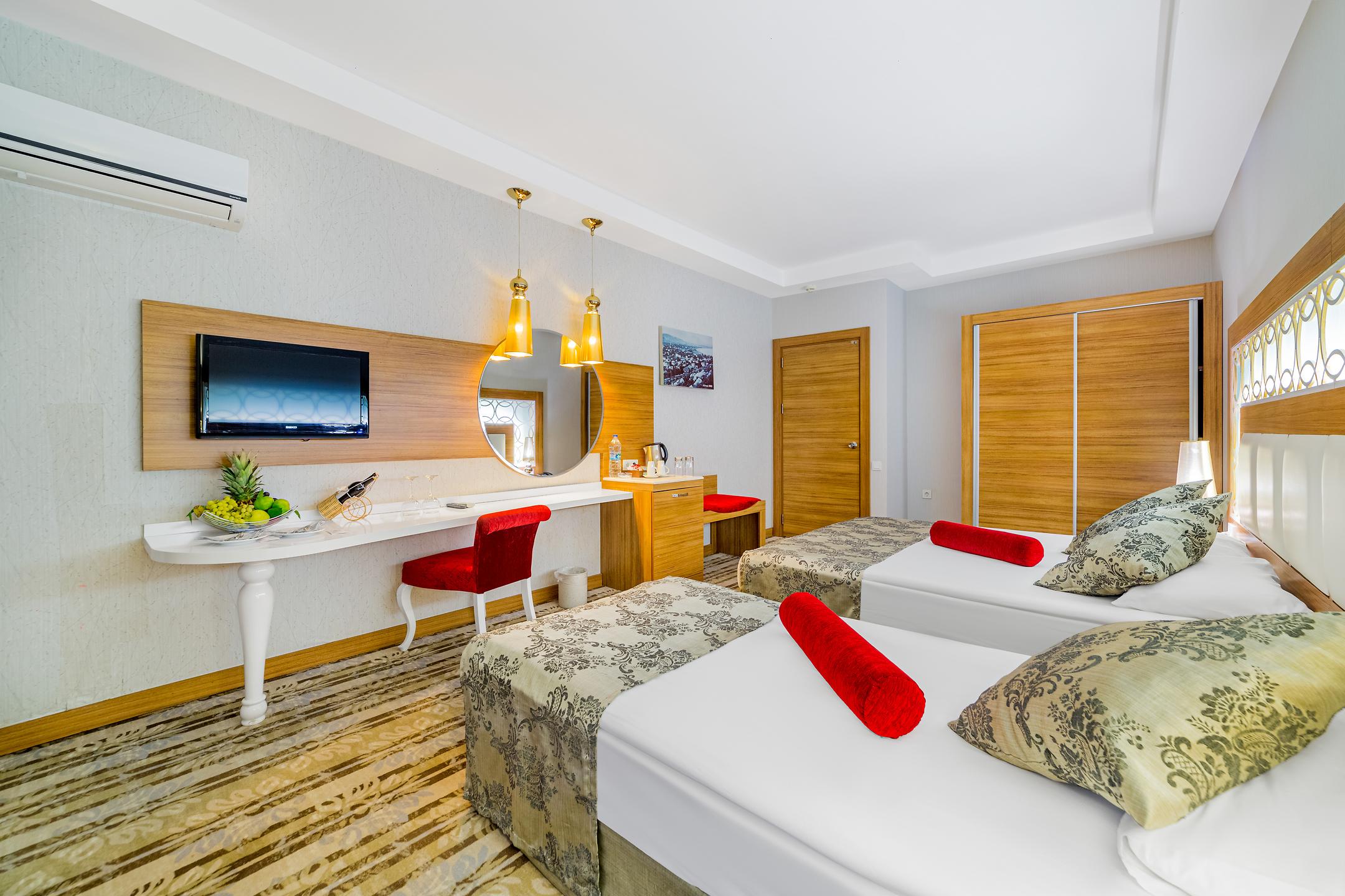 Justiniano Deluxe Resort