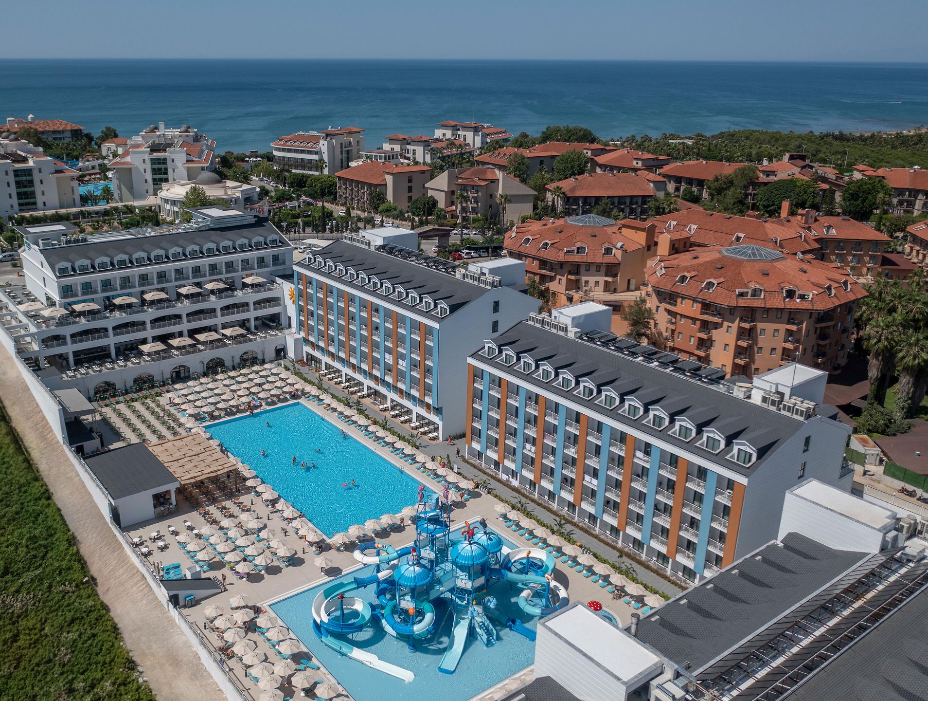 Arcanus Hotels Trendline Side