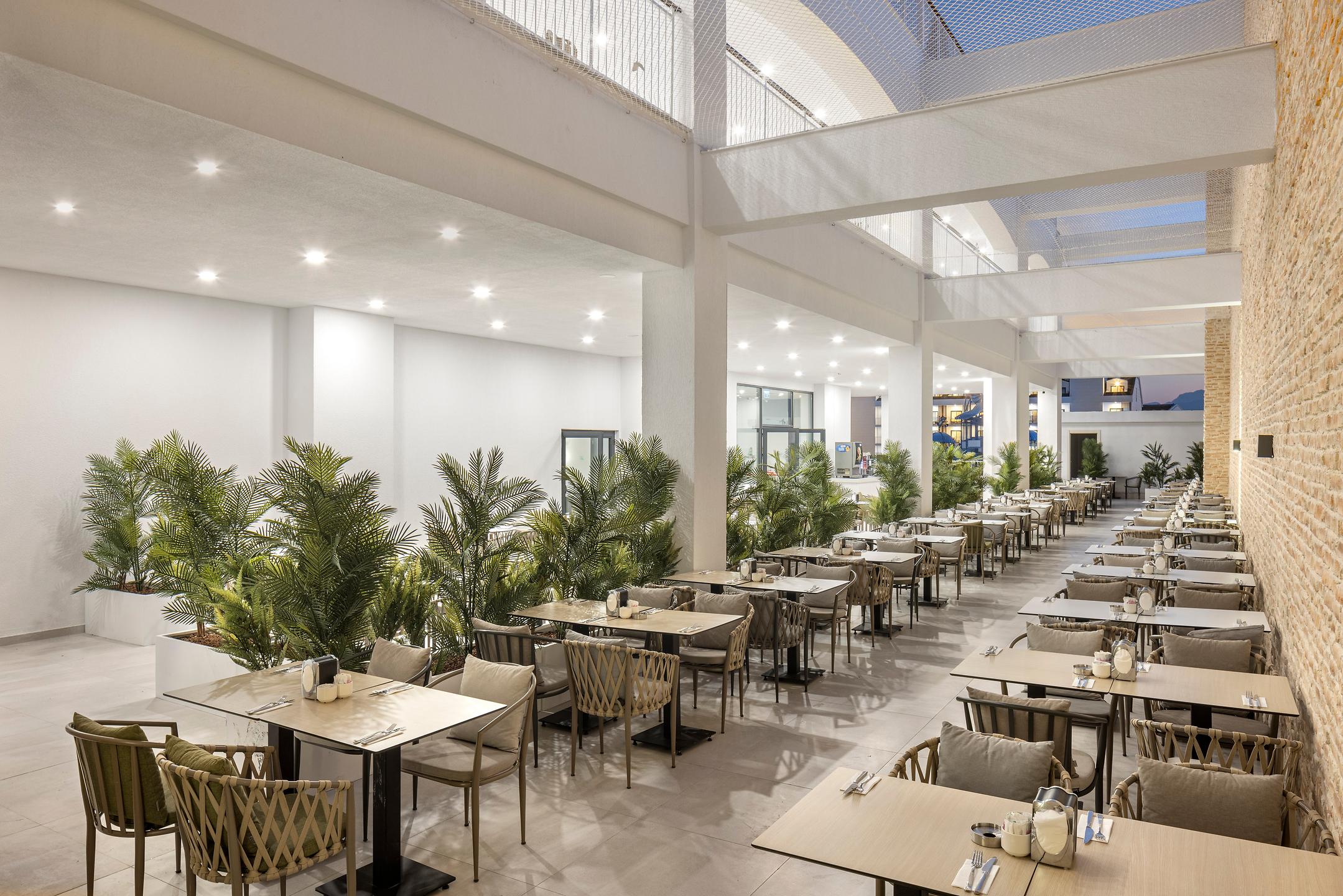 Arcanus Hotels Trendline Side