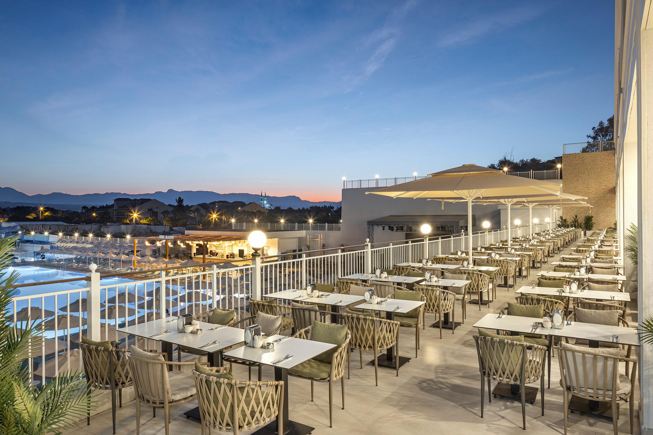 Arcanus Hotels Trendline Side