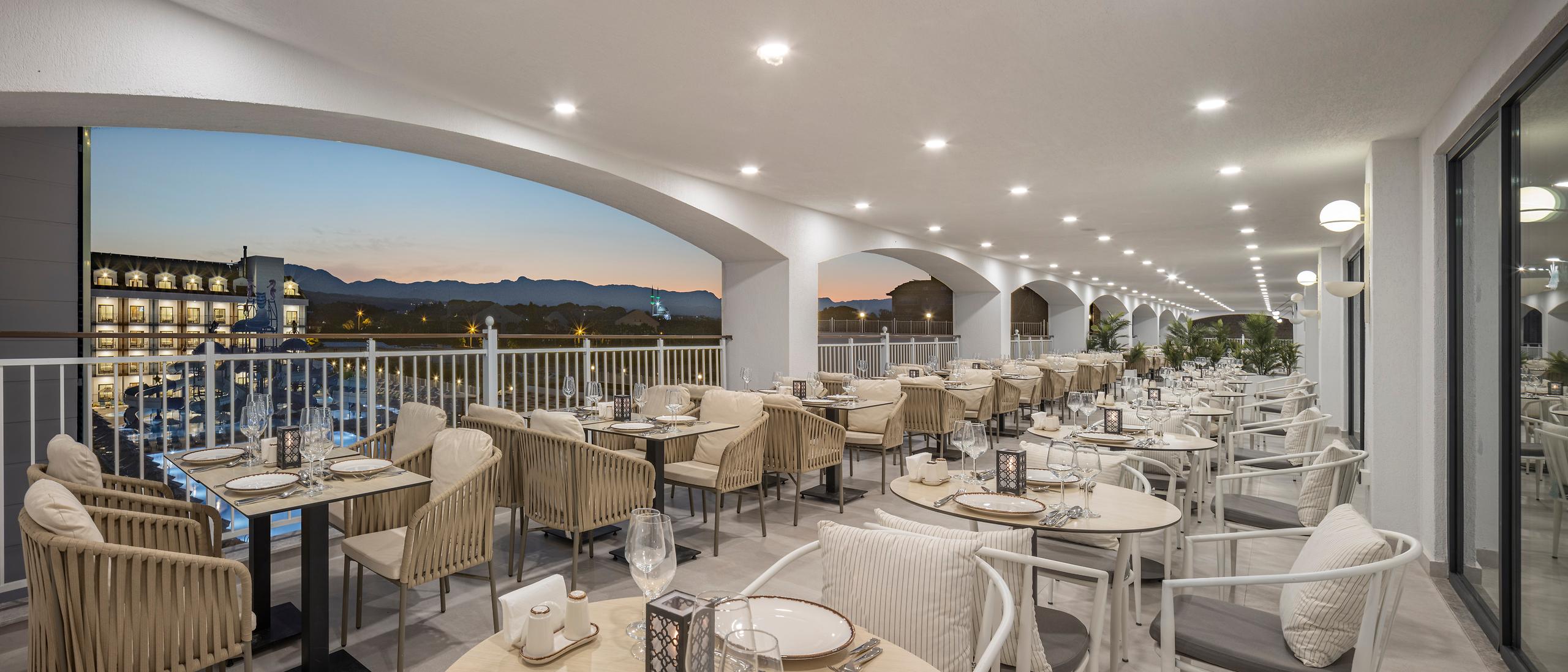 Arcanus Hotels Trendline Side