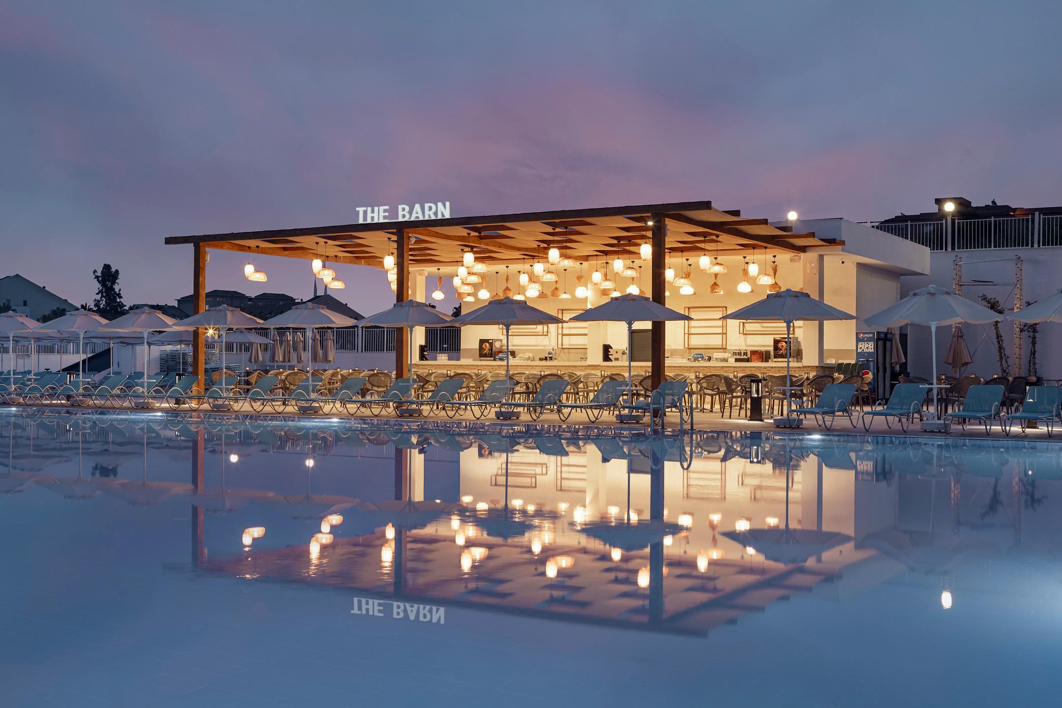 Arcanus Hotels Trendline Side