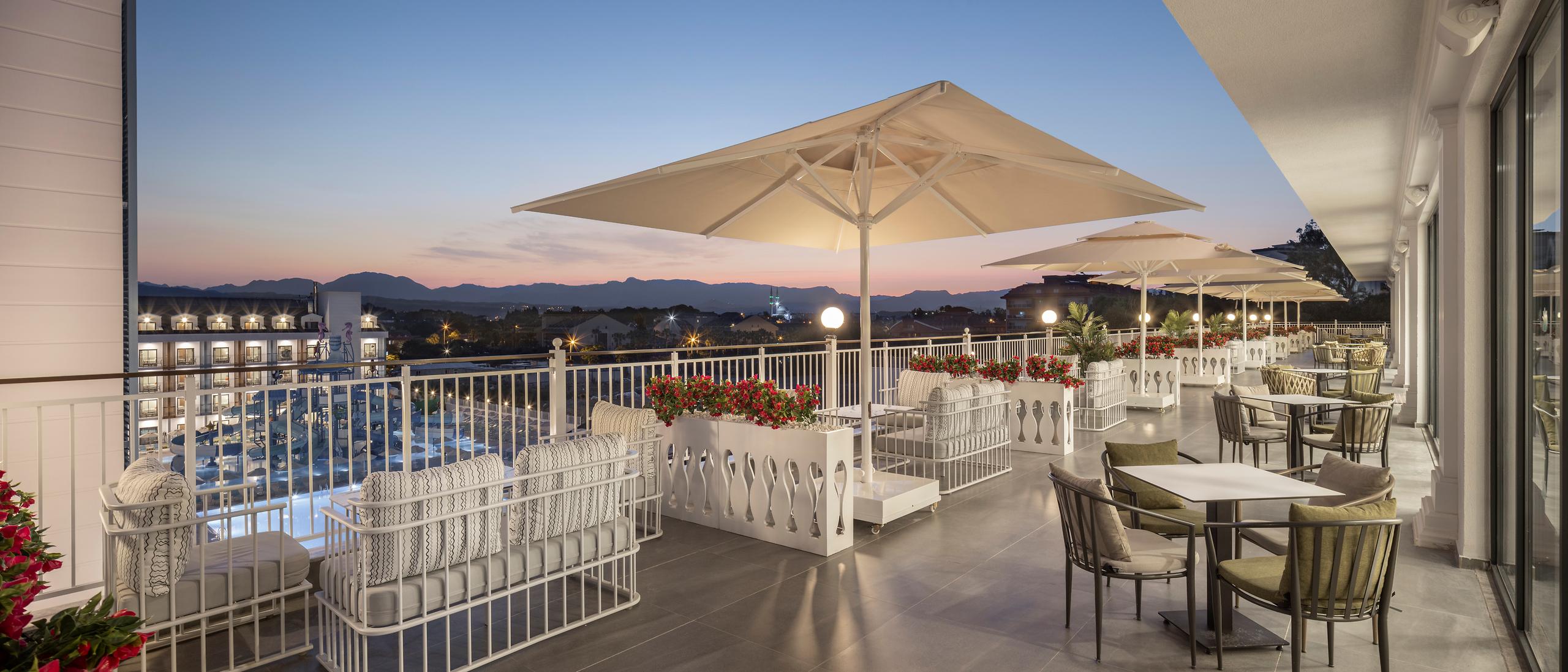 Arcanus Hotels Trendline Side