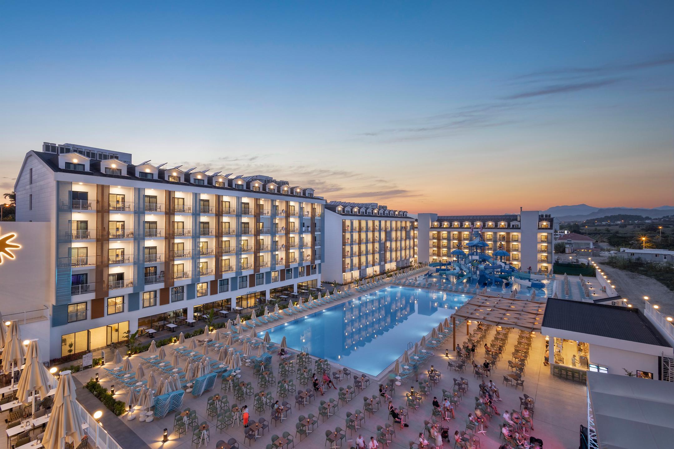 Arcanus Hotels Trendline Side