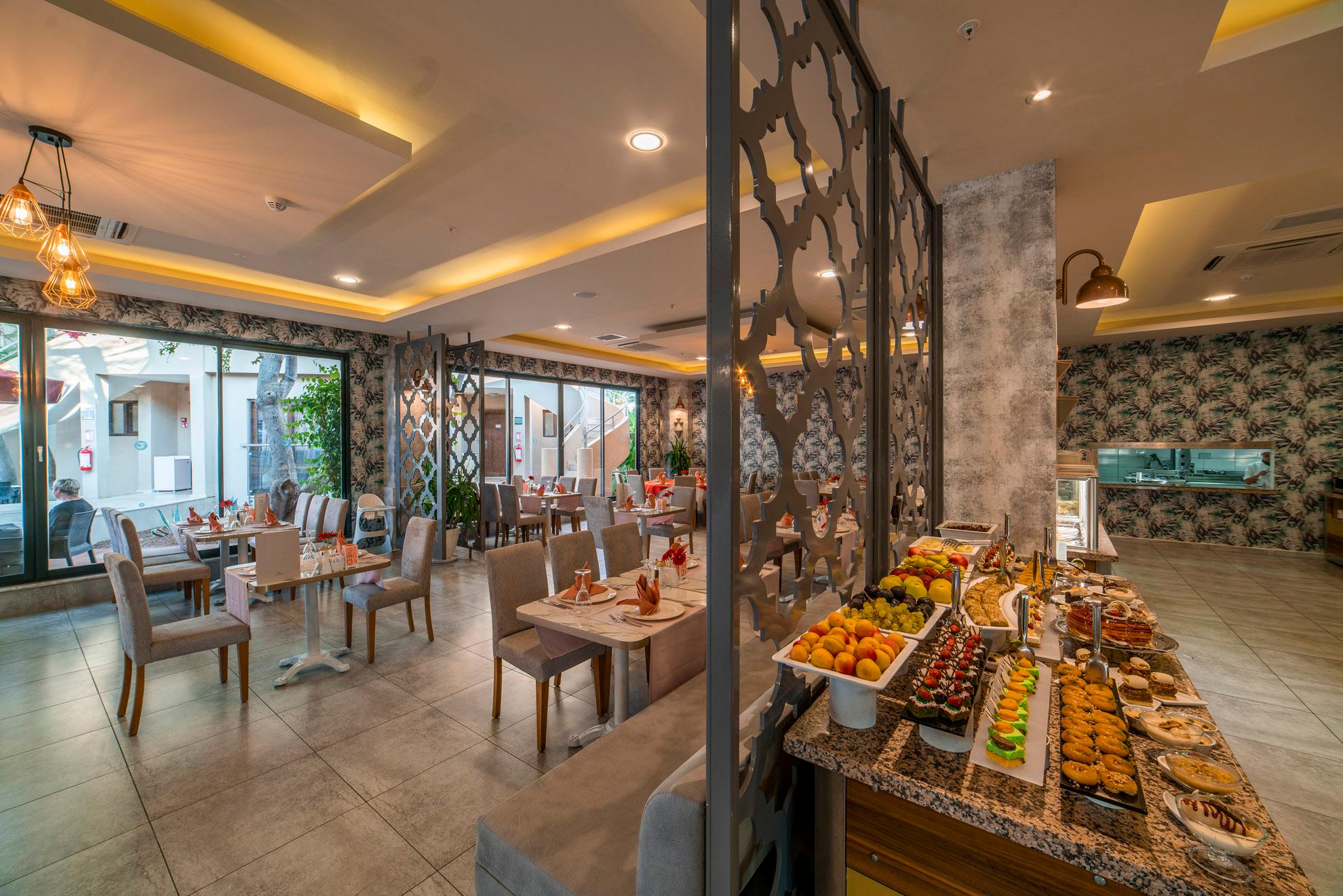 Club Hotel Turan Prince World