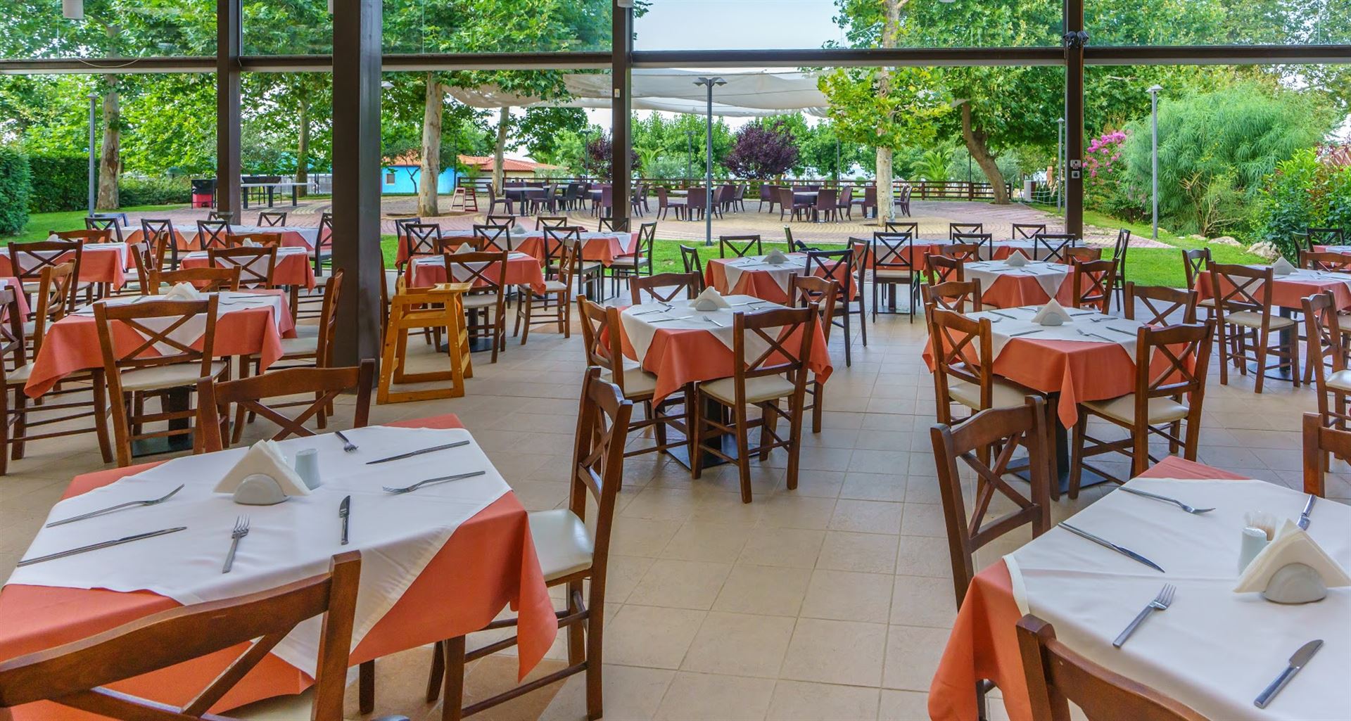 Cronwell Platamon Resort
