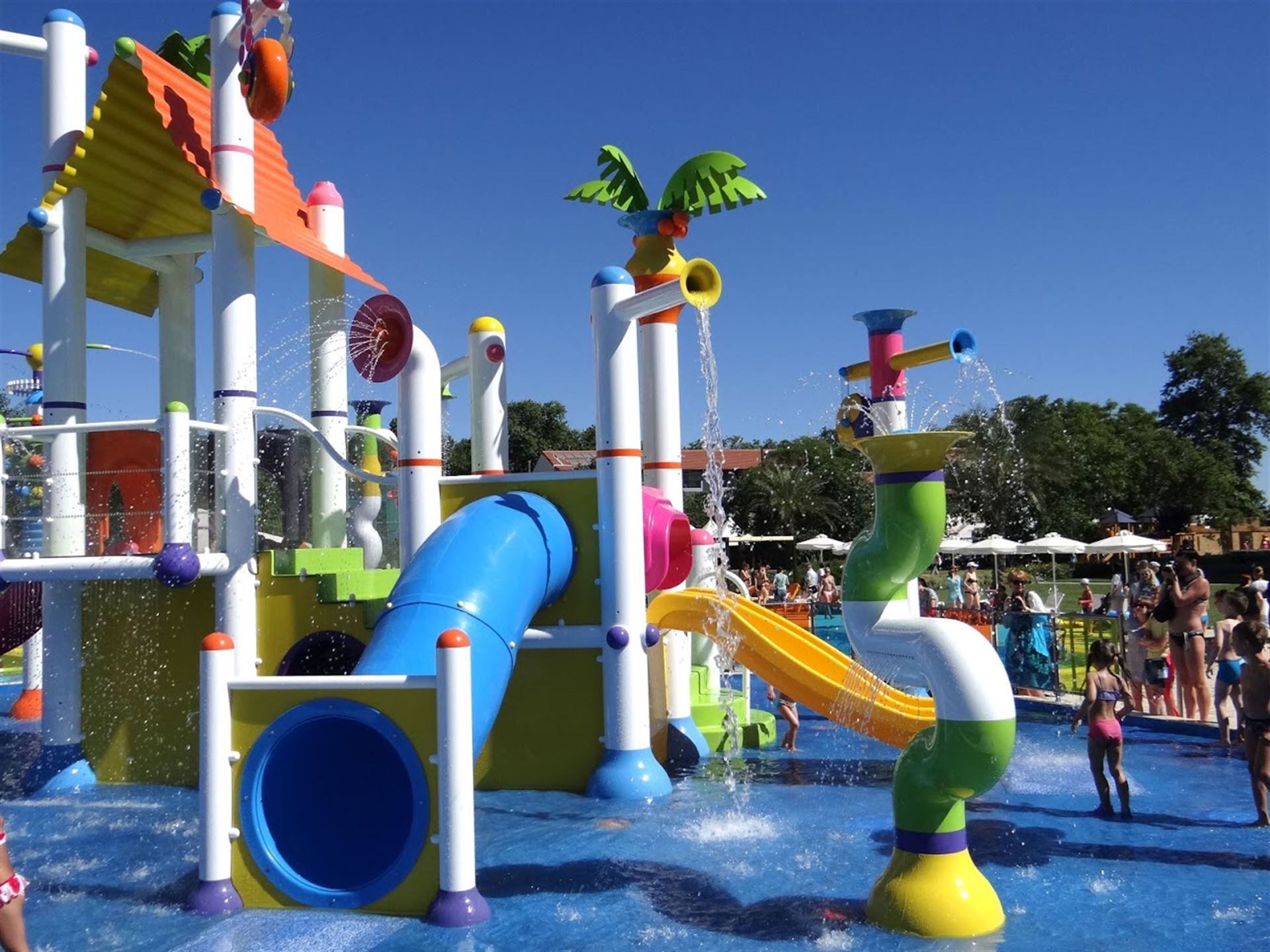 Cronwell Platamon Resort