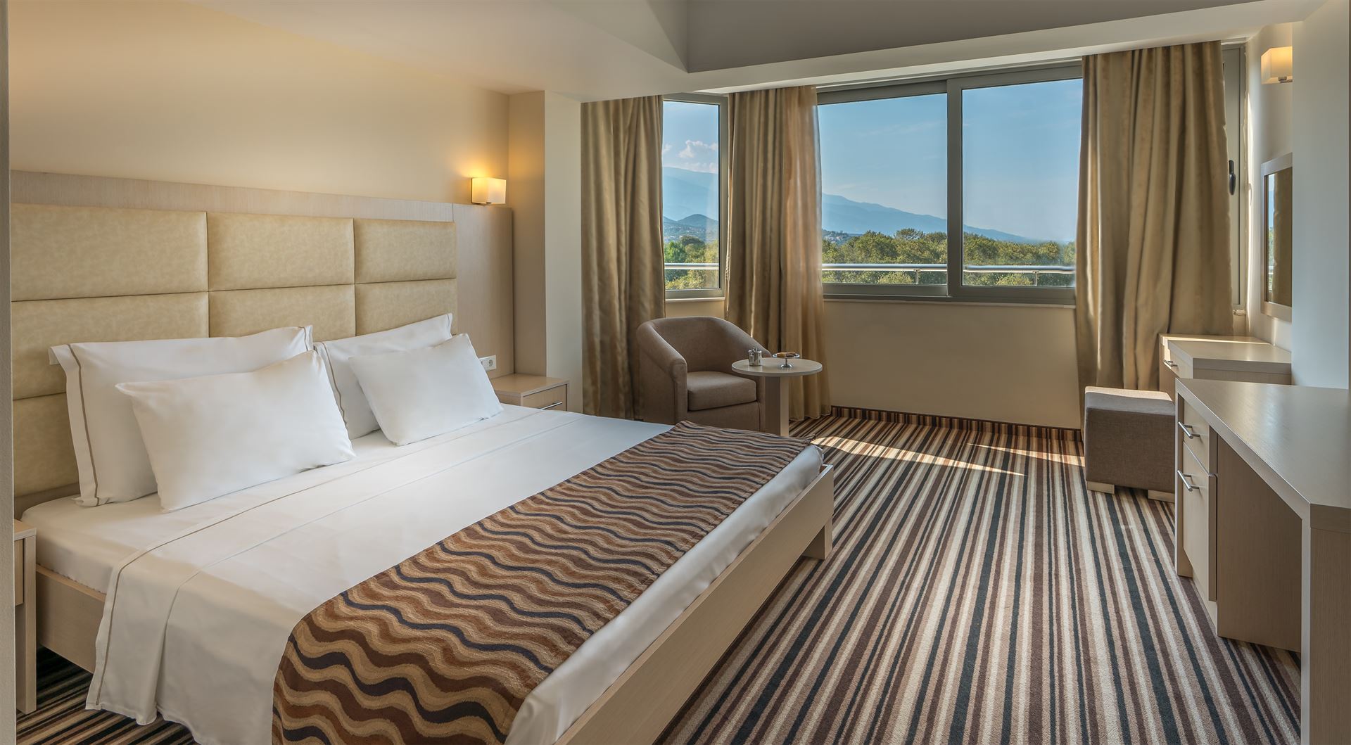 Cronwell Platamon Resort