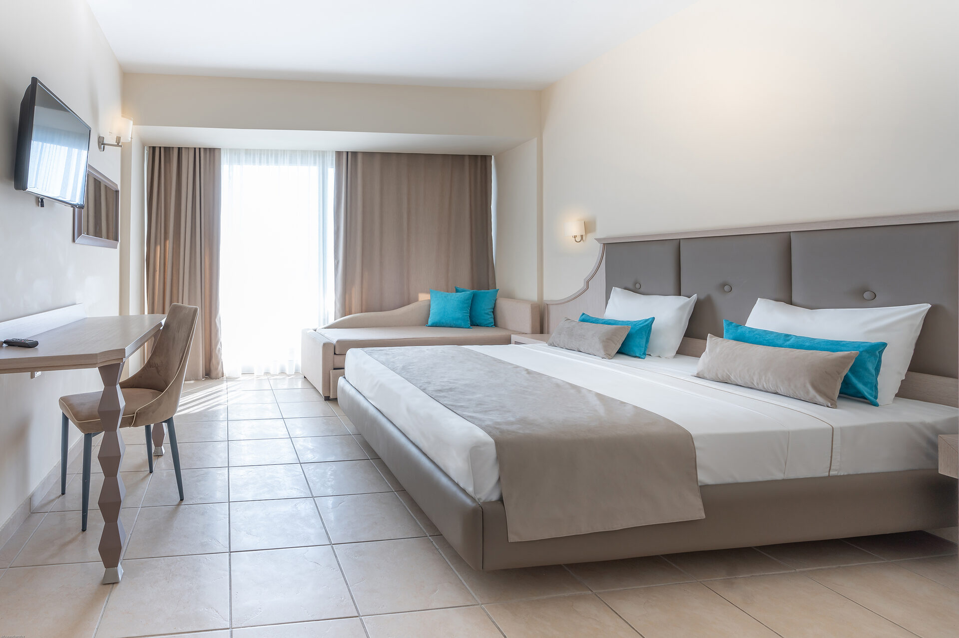 Cronwell Platamon Resort