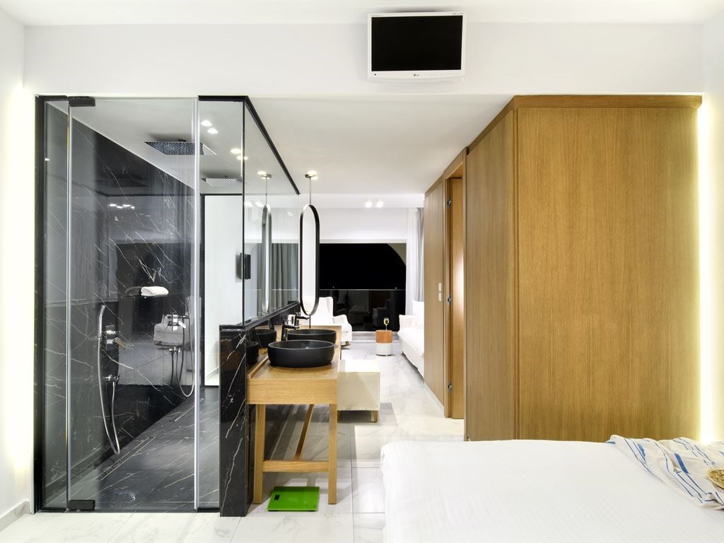 Akrathos Beach Hotel