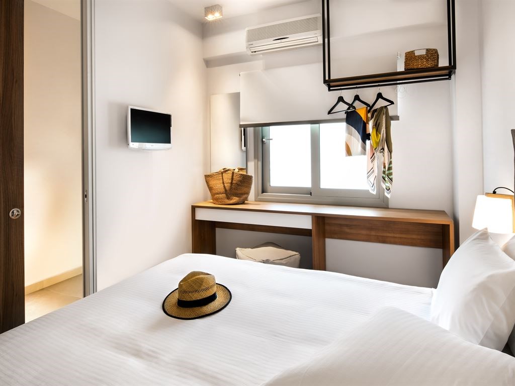 Akrathos Beach Hotel