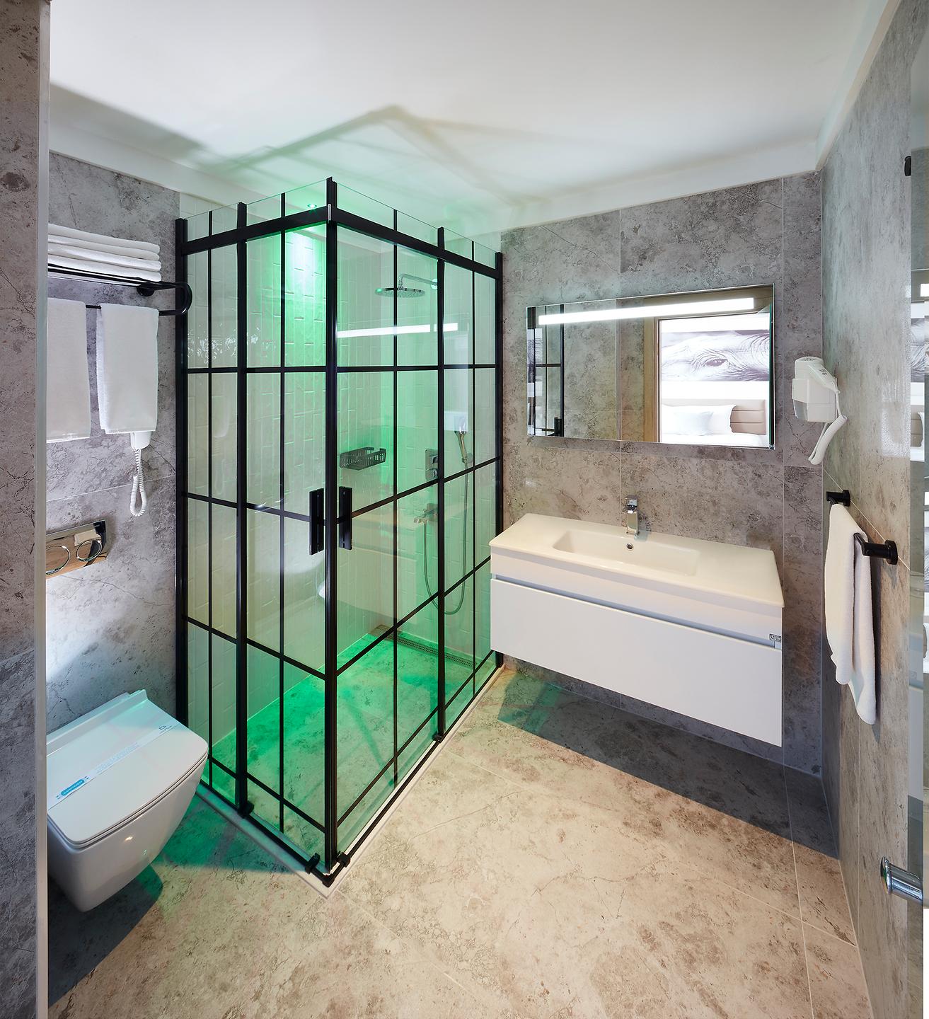 Lalila Blue Suites