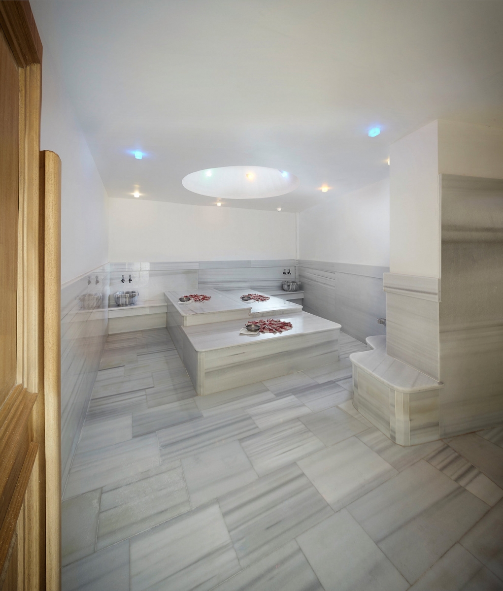 Lalila Blue Suites