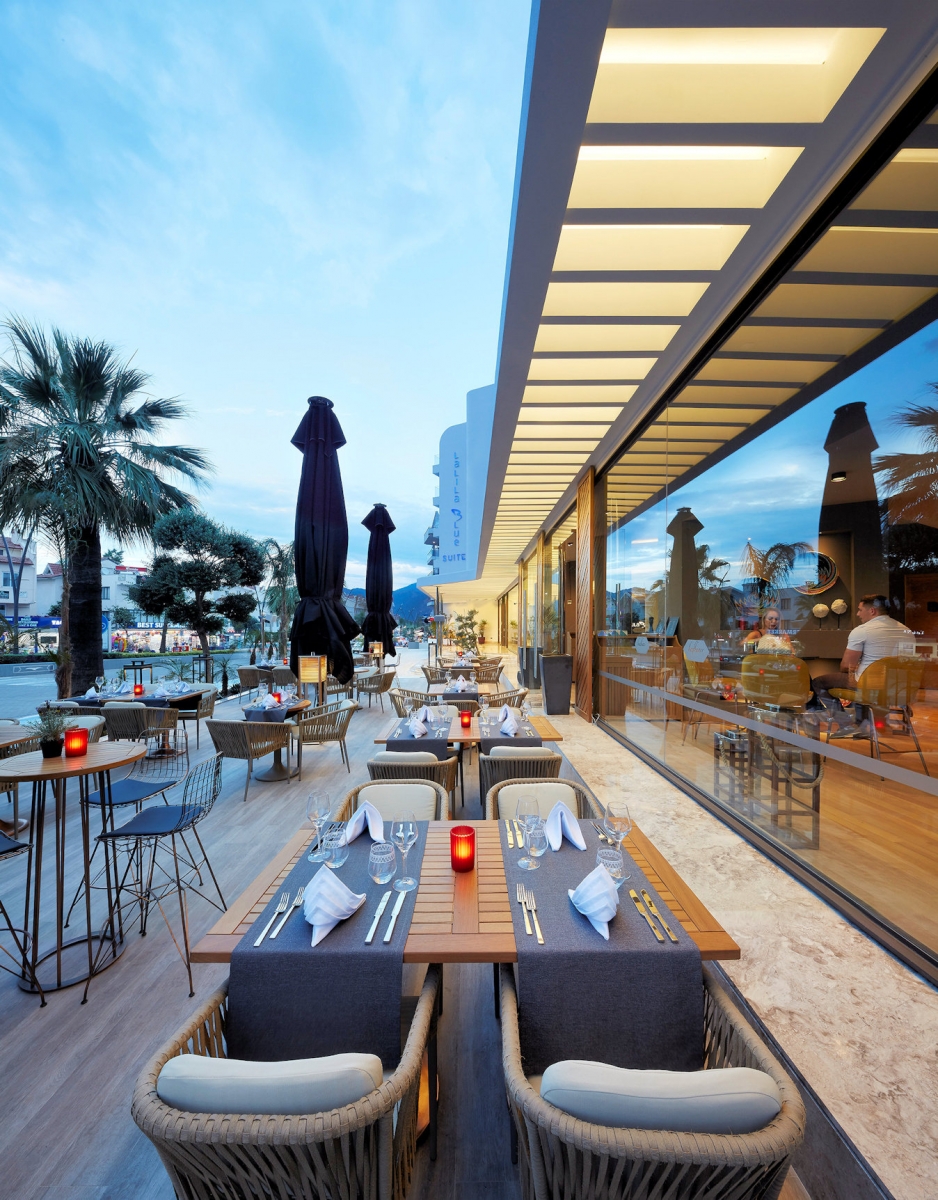 Lalila Blue Suites