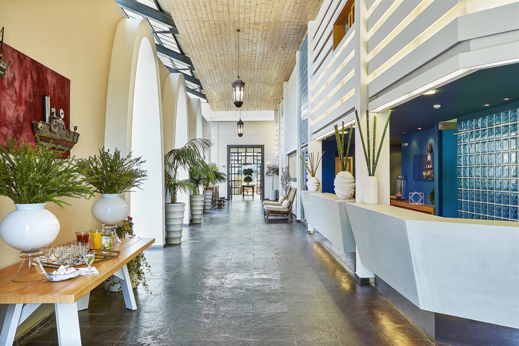 Ilio Mare Beach Hotel