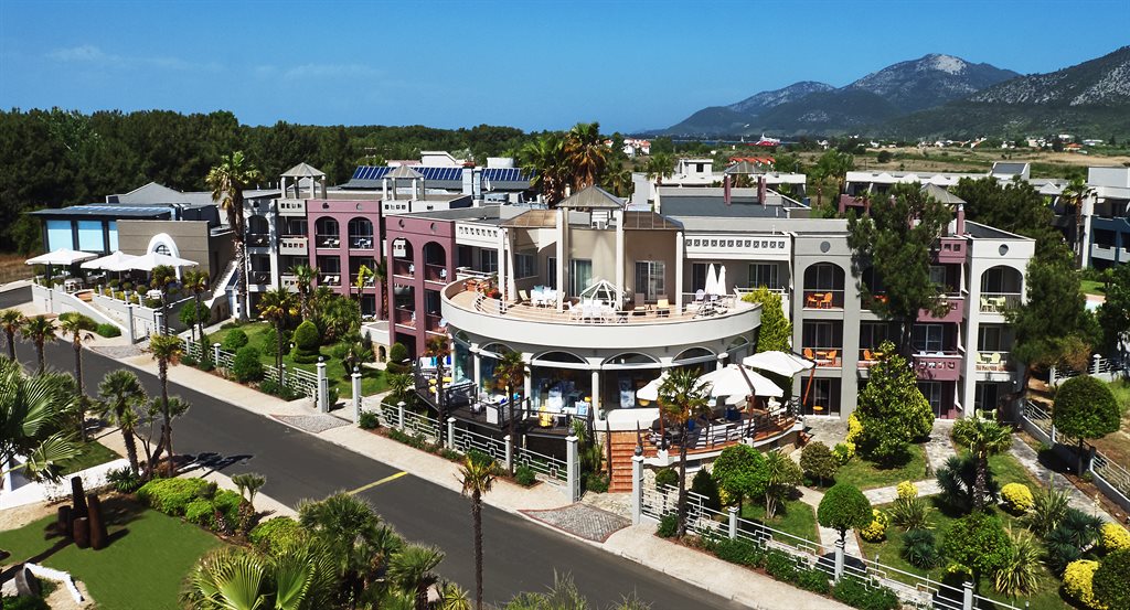 Ilio Mare Beach Hotel