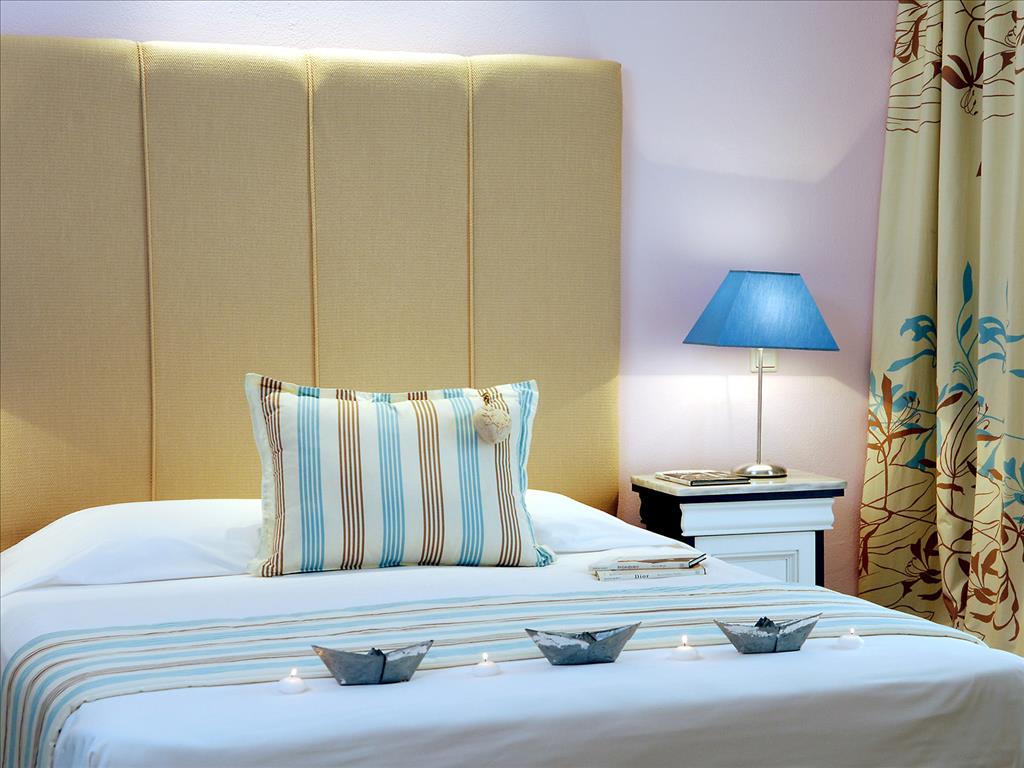 Ilio Mare Beach Hotel