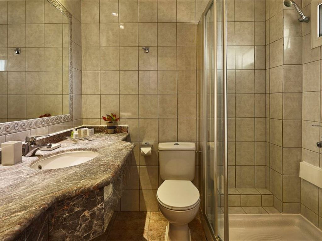 Ilio Mare Beach Hotel