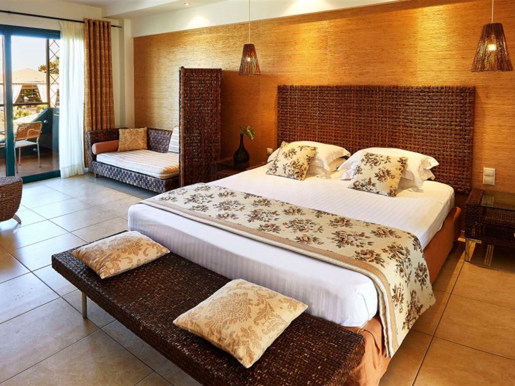 Ilio Mare Beach Hotel