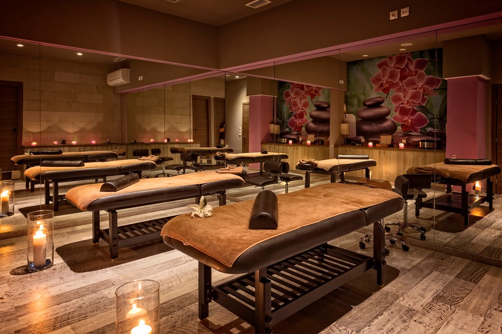 Lagomandra Hotel & Spa