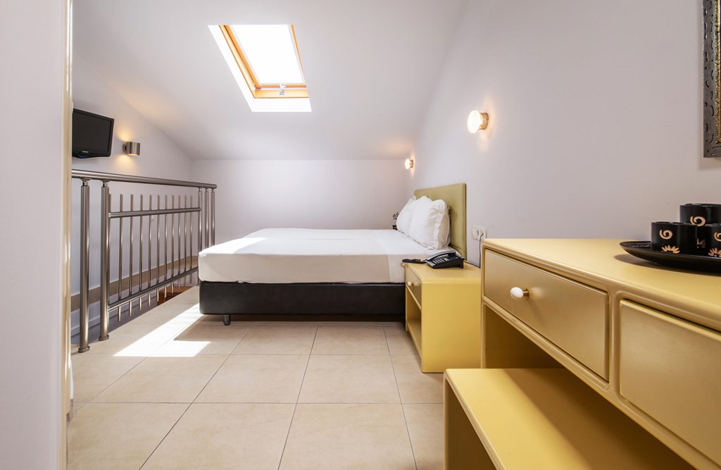 Lagomandra Hotel & Spa