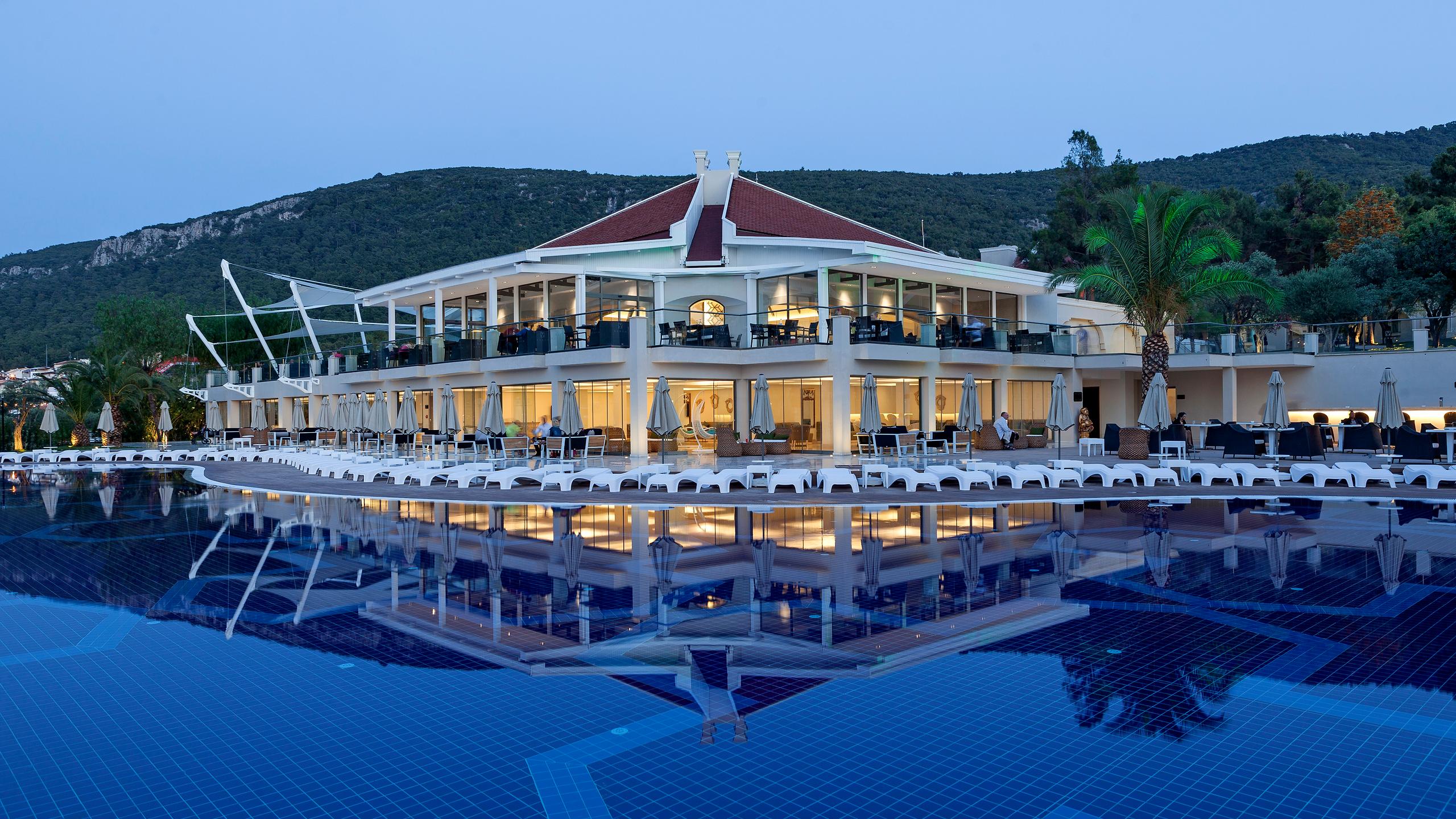 Long Beach Club Nature