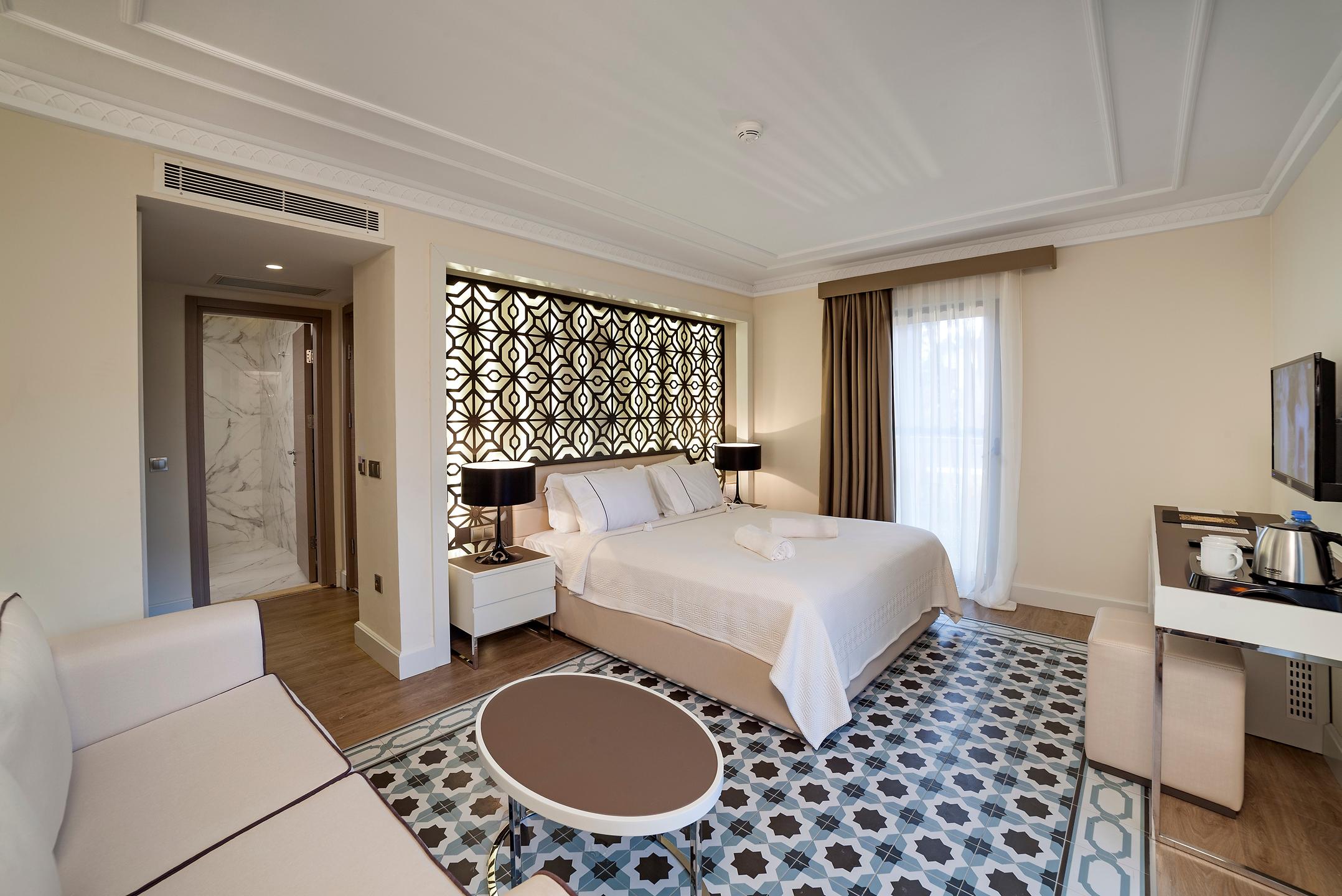 Long Beach Club Nature