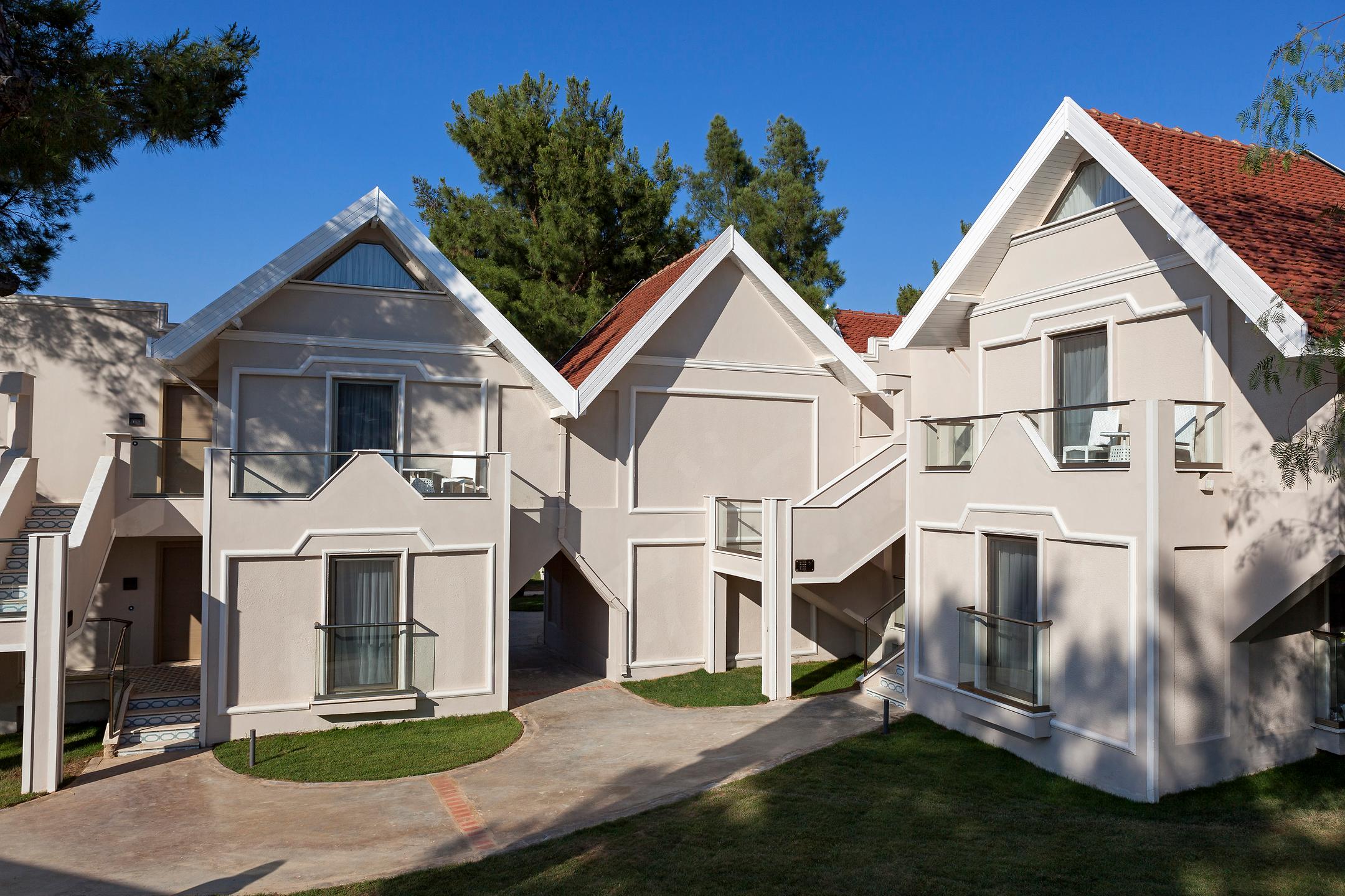 Long Beach Club Nature