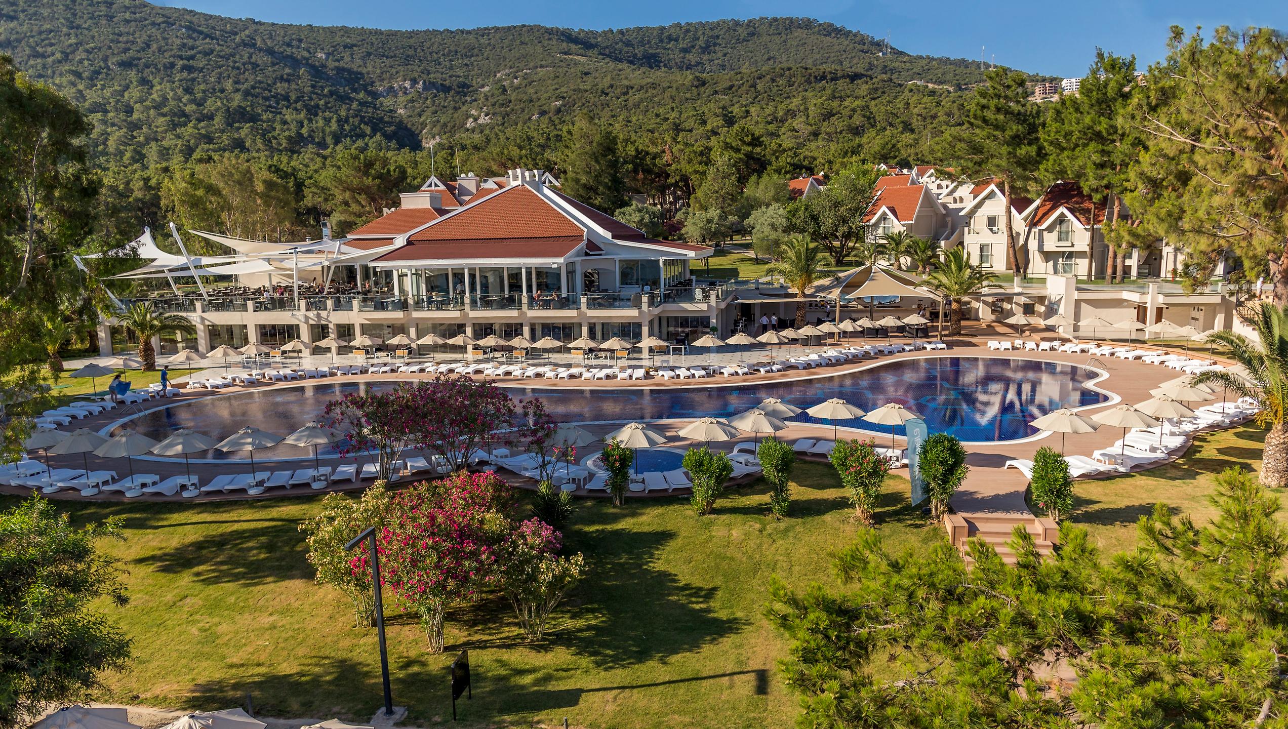 Long Beach Club Nature