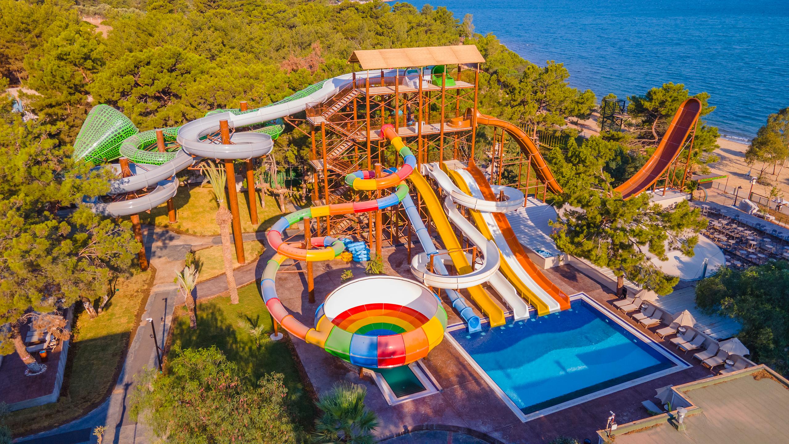 Long Beach Club Nature