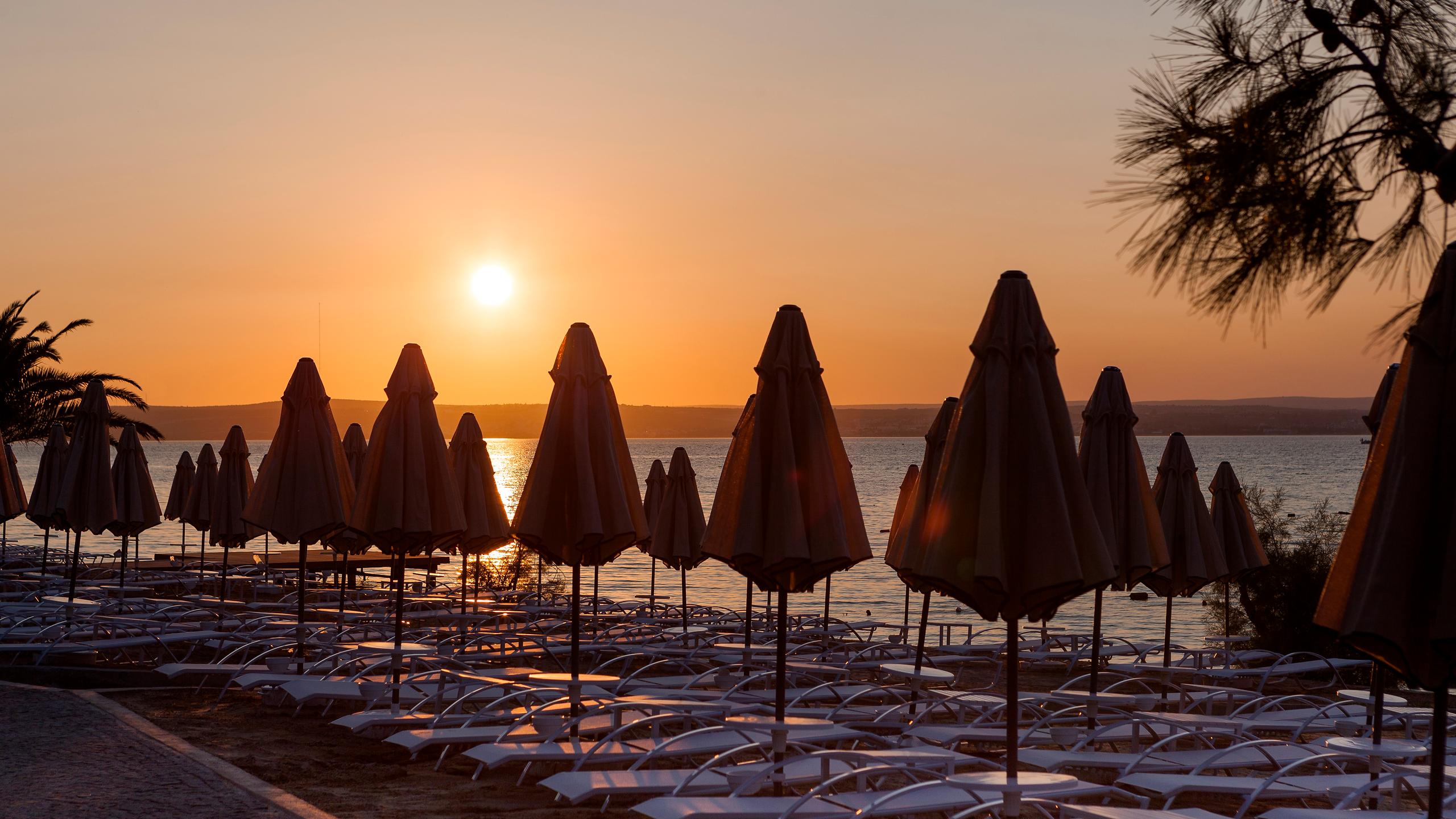 Long Beach Club Nature