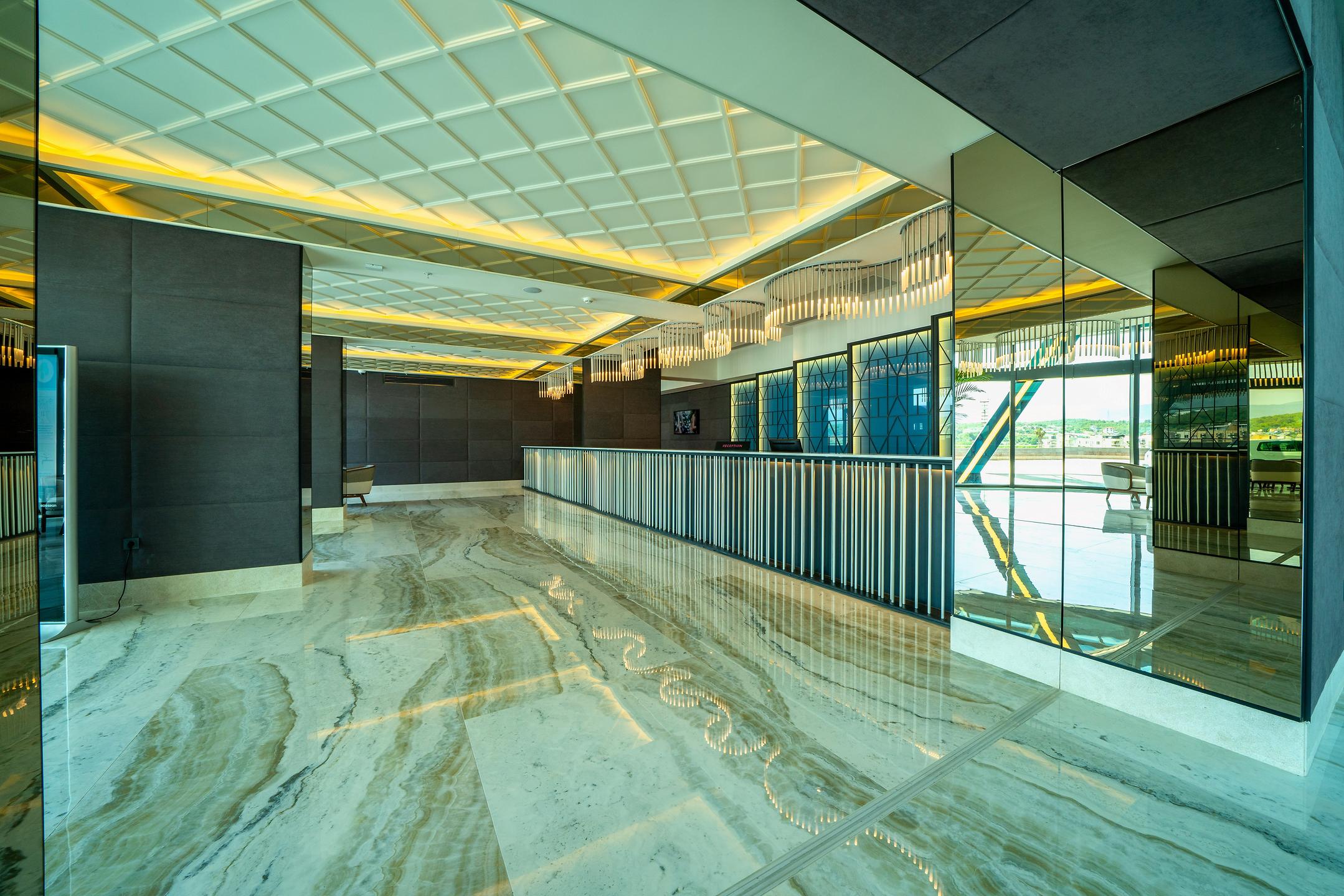 Long Beach Resort & Spa