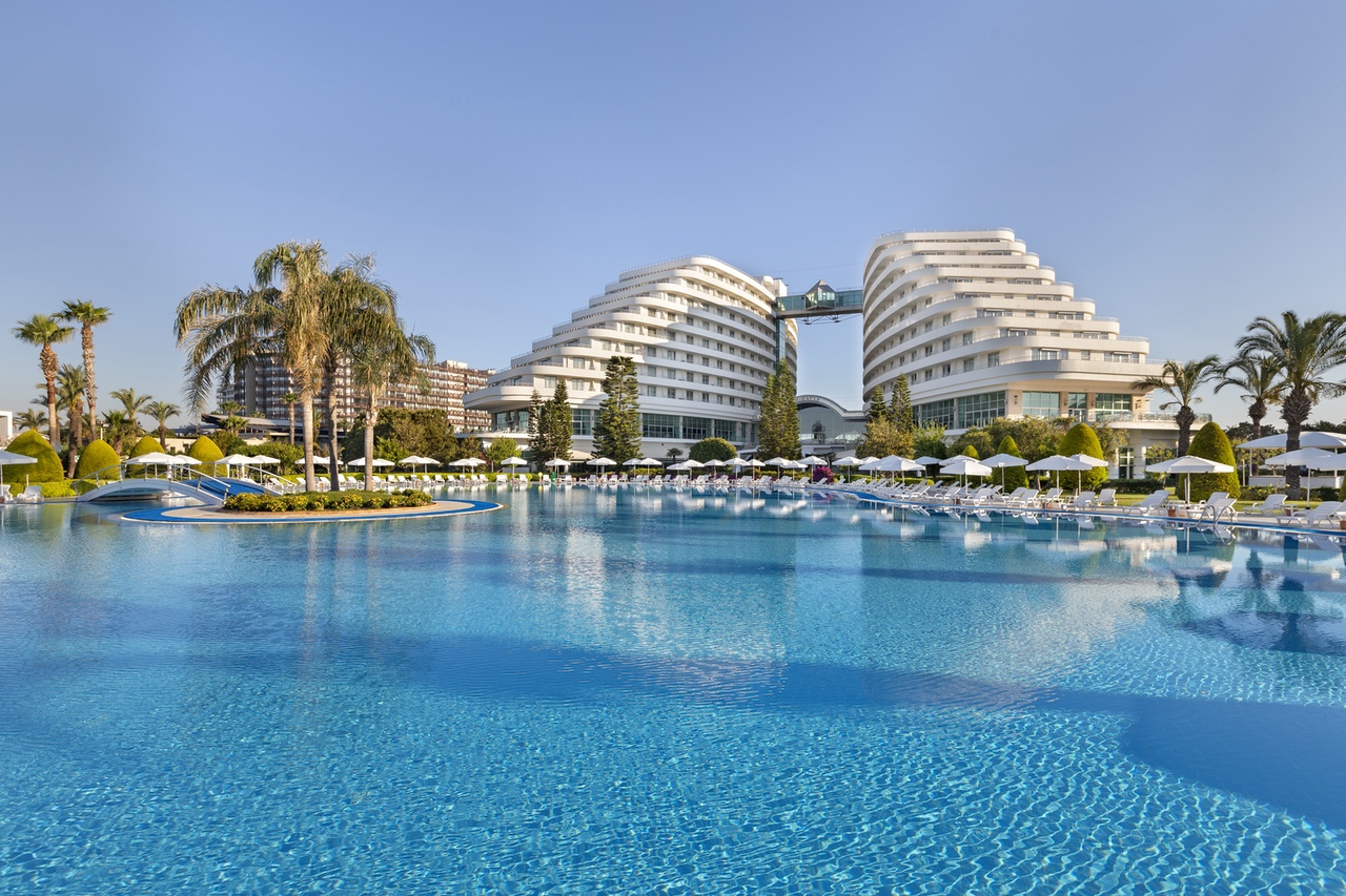 Miracle Resort Hotel