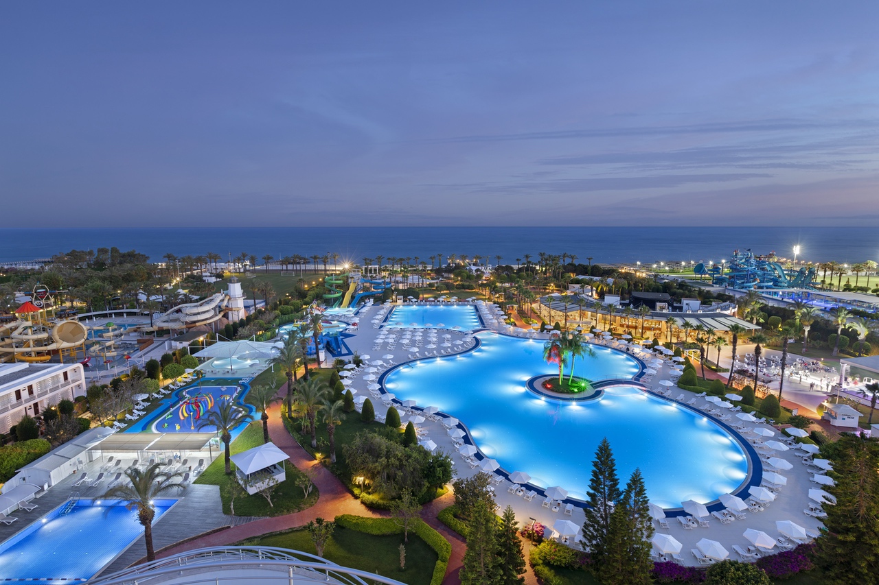 Miracle Resort Hotel