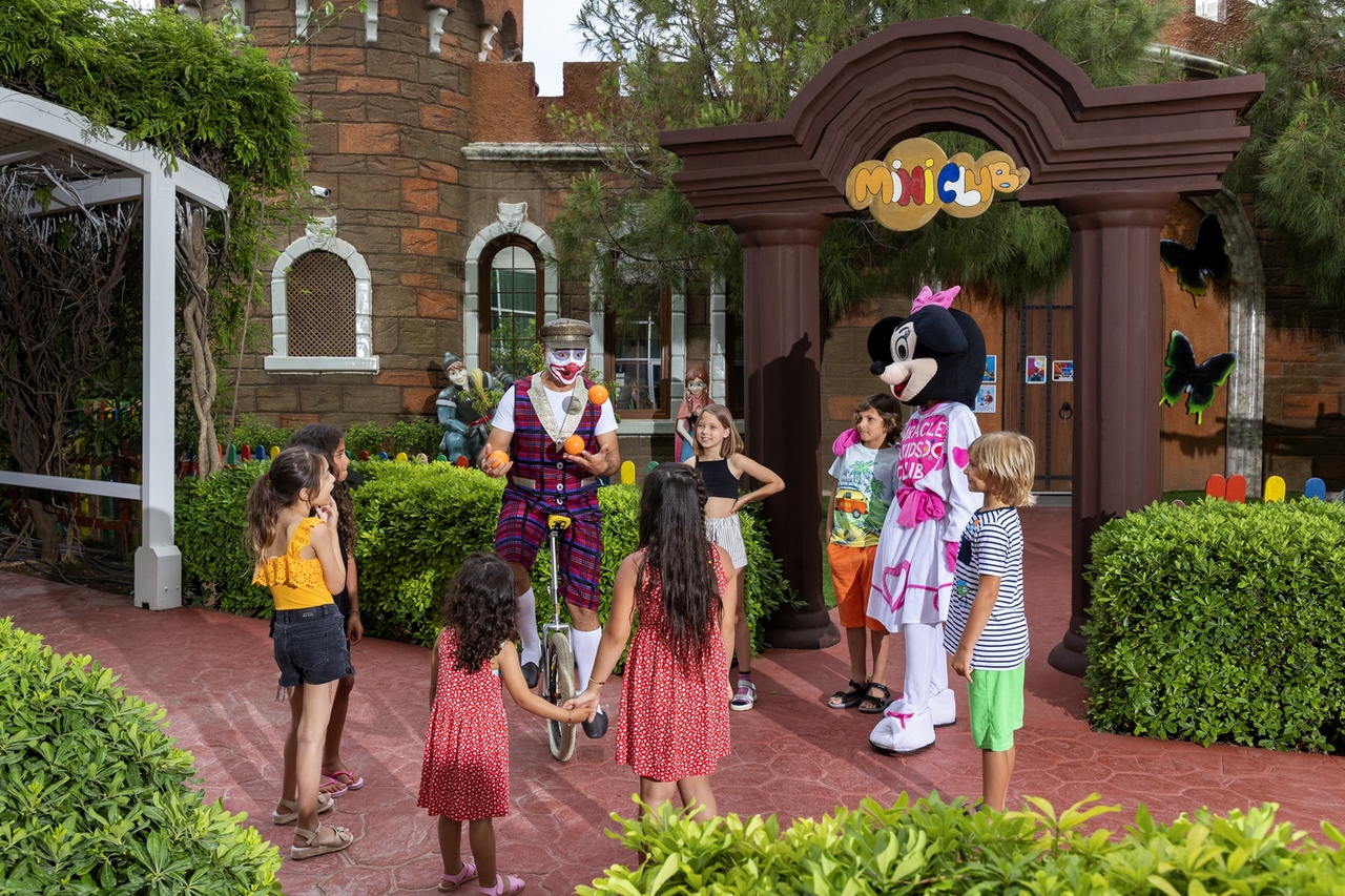 Miracle Resort Hotel