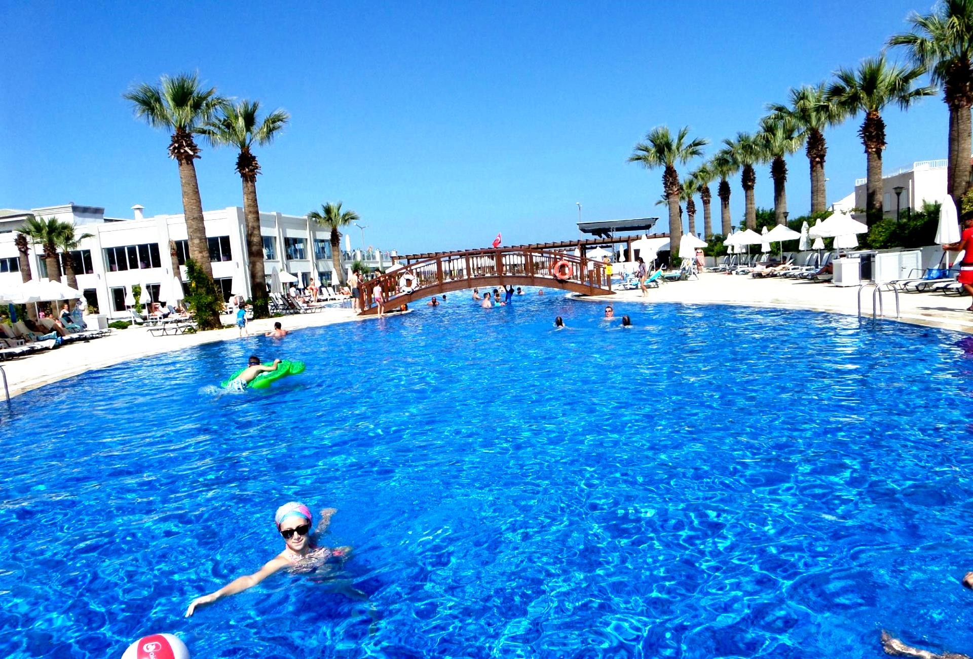 Palm Wings Beach Resort & Spa Kusadasi