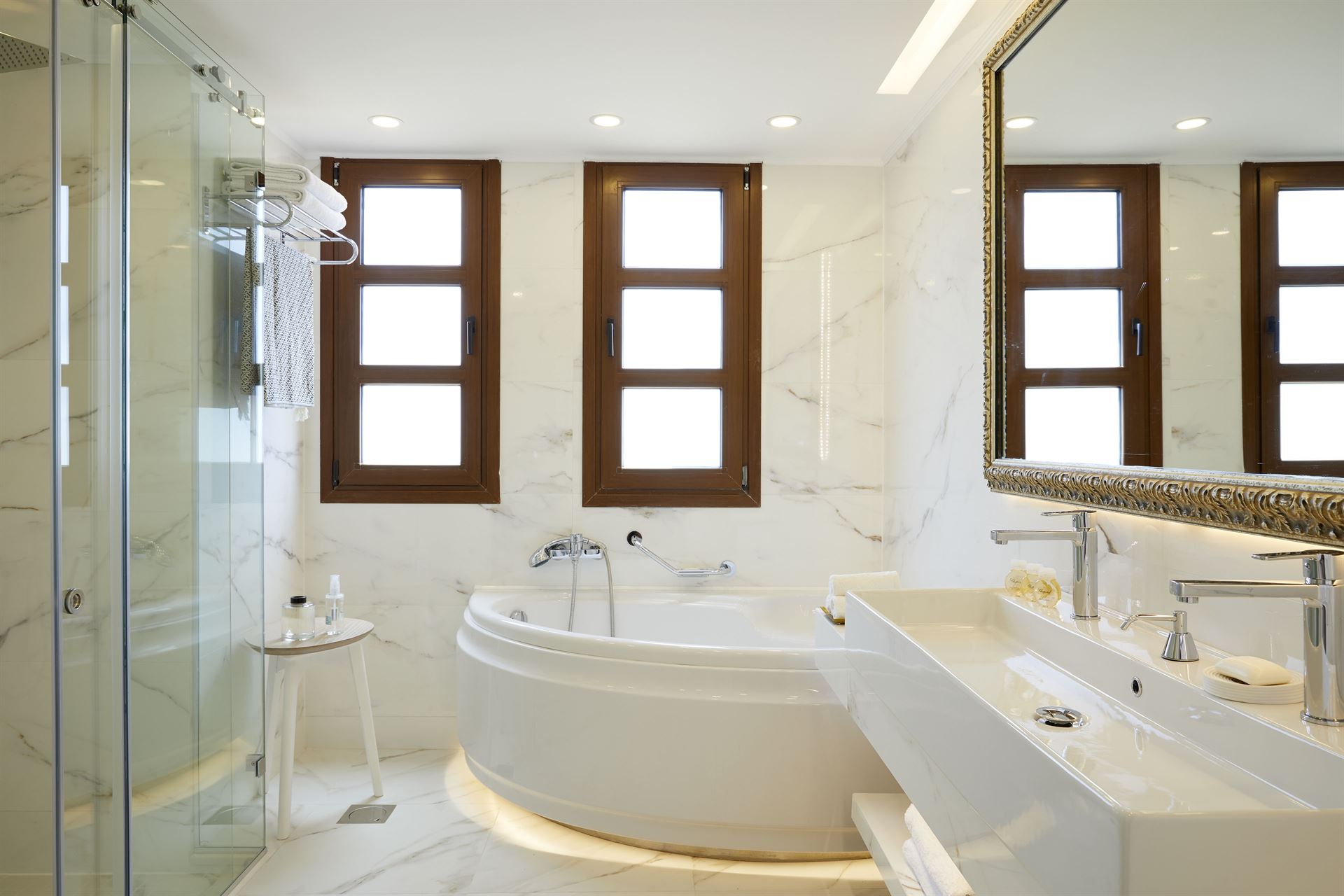 Anthemus Sea Beach Hotel & Spa
