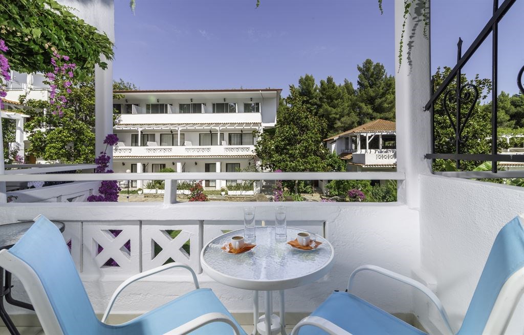Porfi Beach Hotel