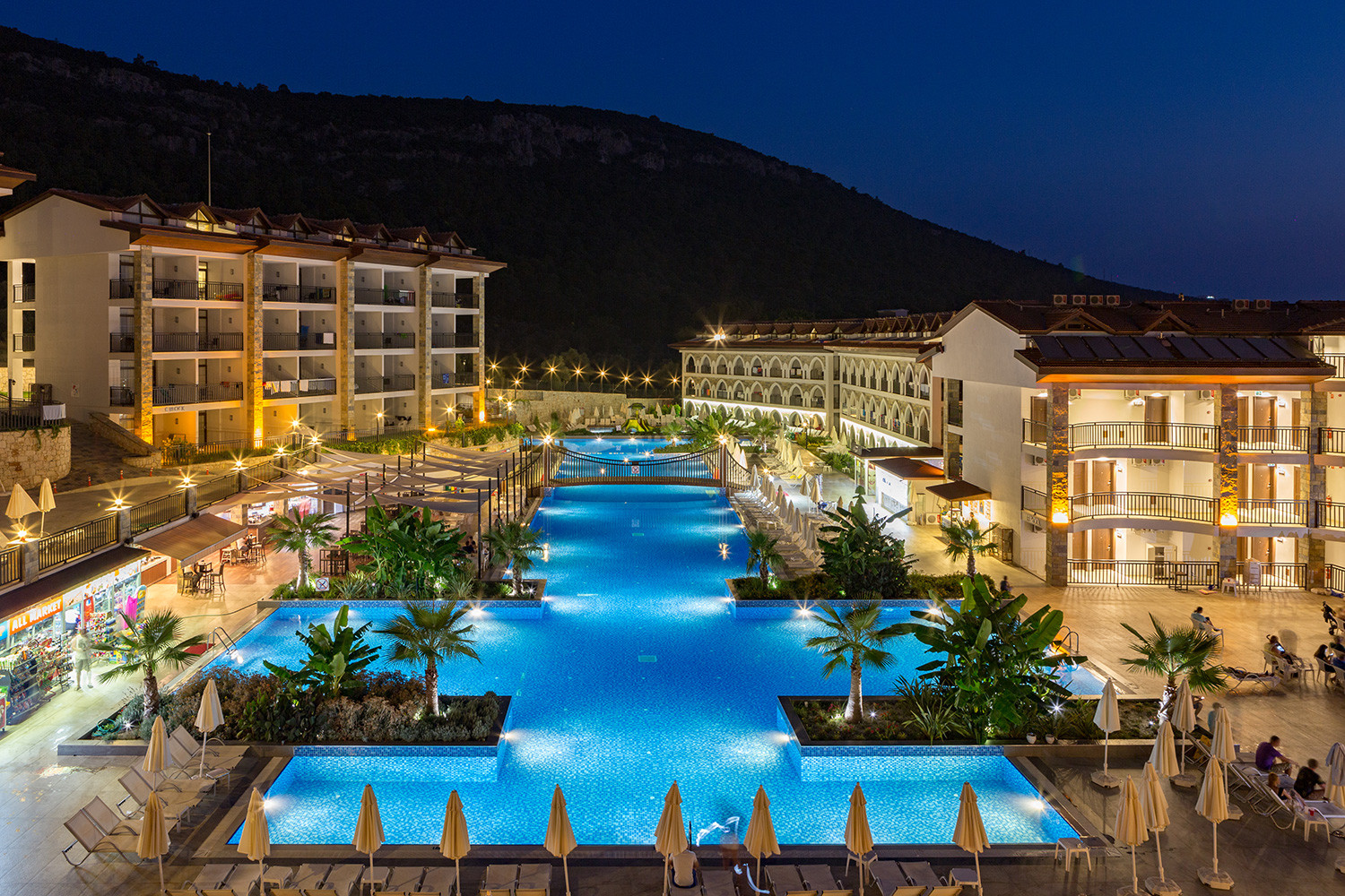 Ramada Resort By Wyndham Akbuk