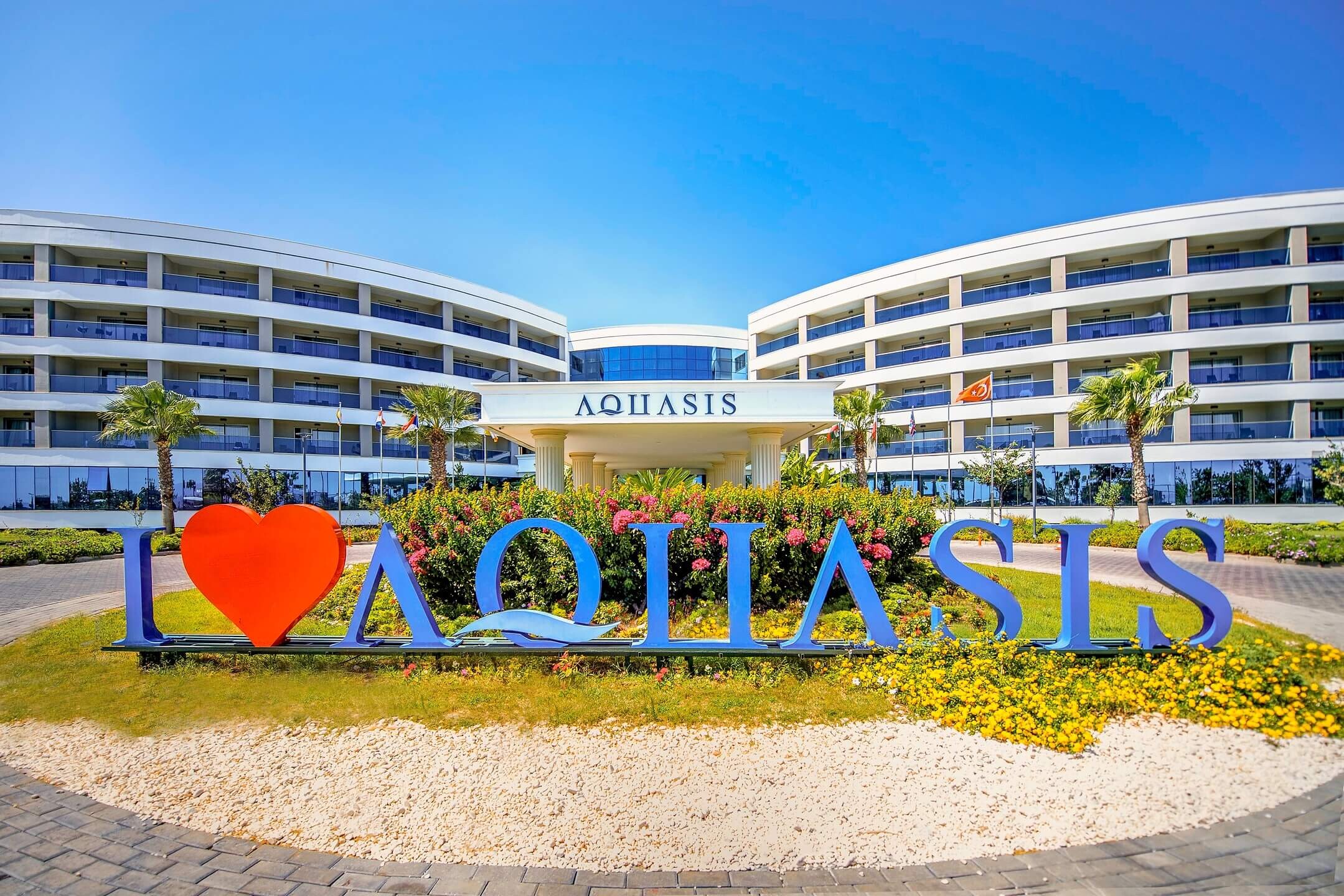 Aquasis Deluxe Resort & Spa