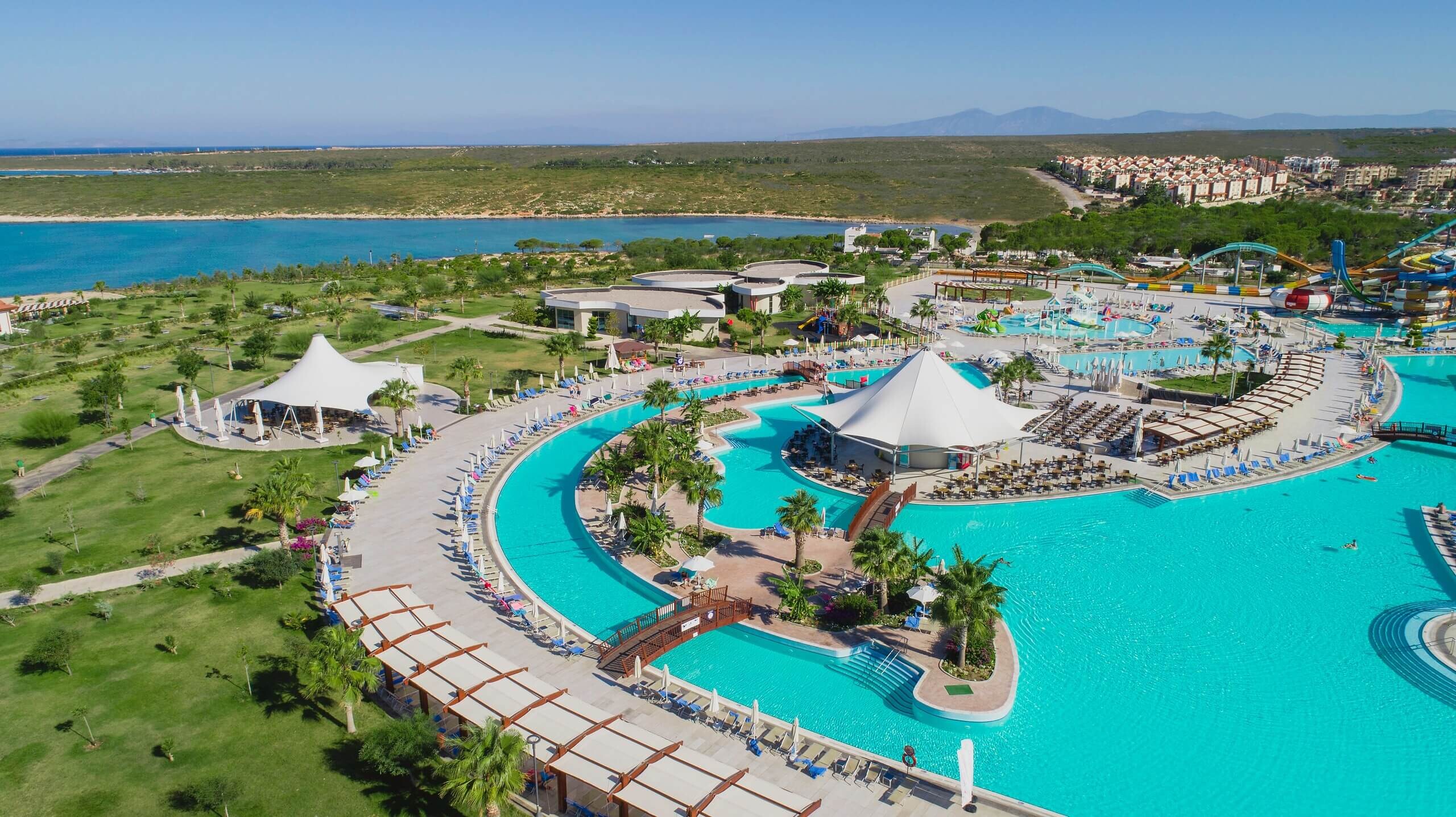 Aquasis Deluxe Resort & Spa