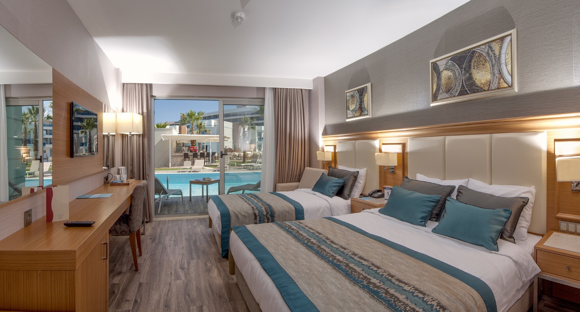 Aquasis Deluxe Resort & Spa